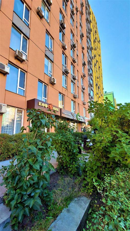 Смарт-Апартаменти На 1 Поверсі Kiew Exterior foto